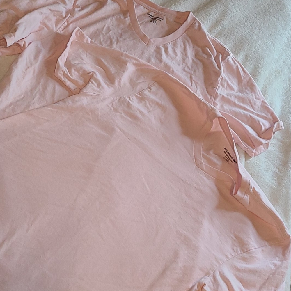 2 pairs t-shirts